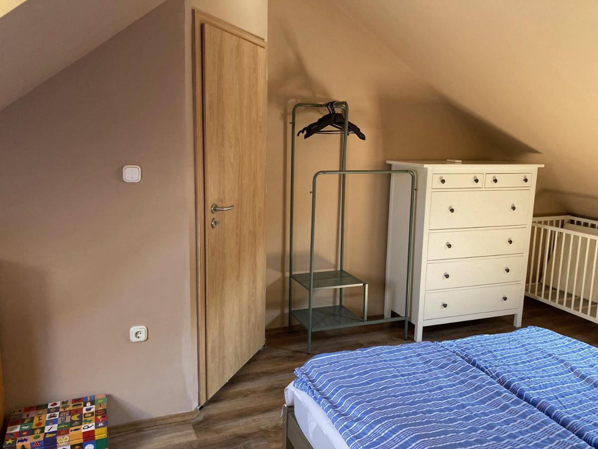 35 Vendeghaz Pecs Apartment Bagian luar foto