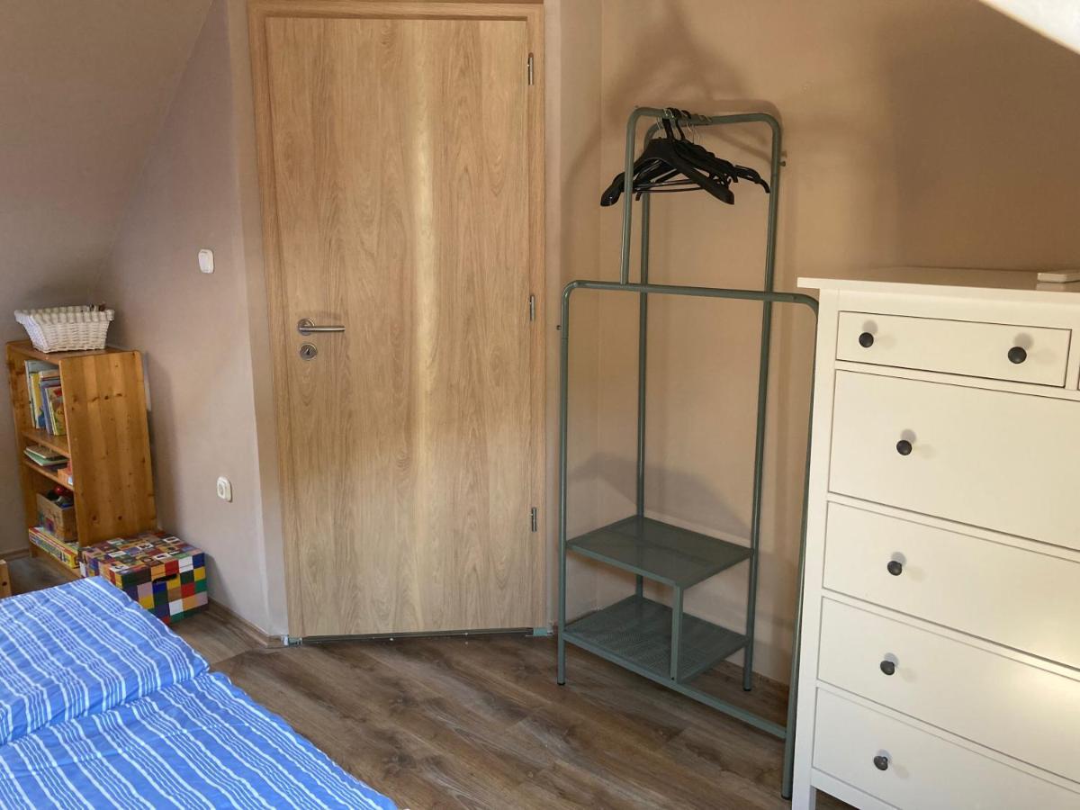 35 Vendeghaz Pecs Apartment Bagian luar foto