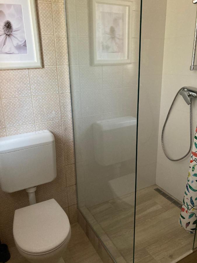 35 Vendeghaz Pecs Apartment Bagian luar foto