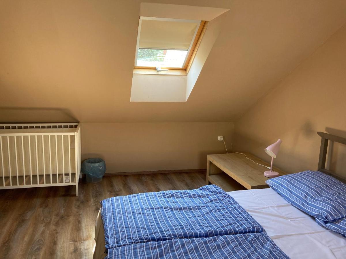 35 Vendeghaz Pecs Apartment Bagian luar foto