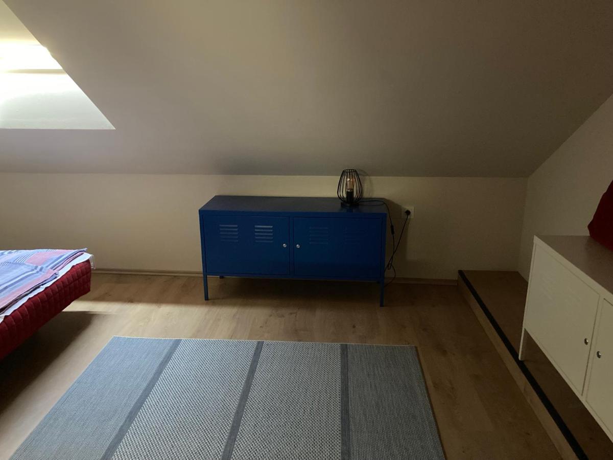 35 Vendeghaz Pecs Apartment Bagian luar foto