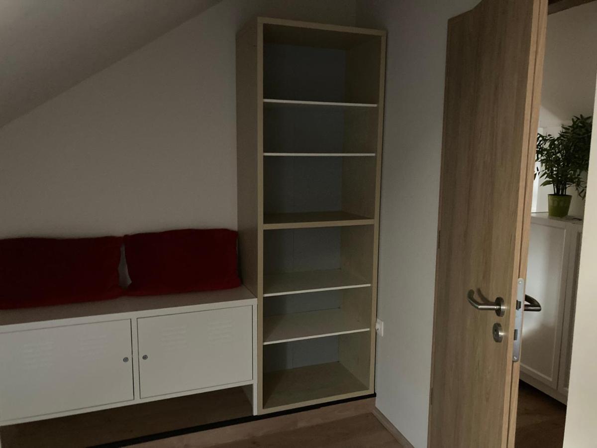35 Vendeghaz Pecs Apartment Bagian luar foto